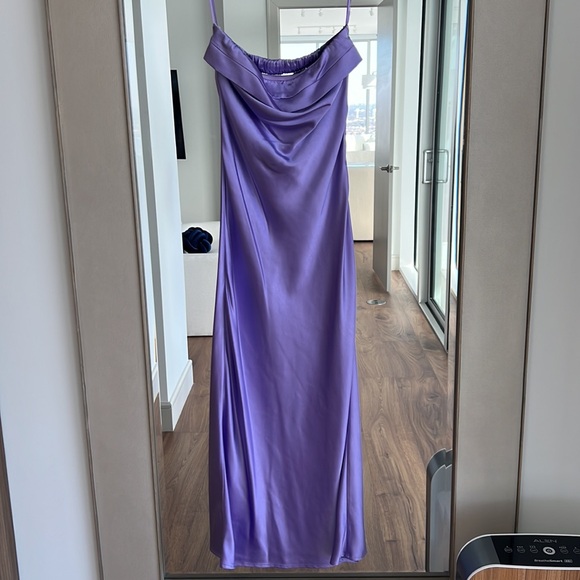 SOLD 
Elegant Lavender Maxi Dress - Picture 6 of 10